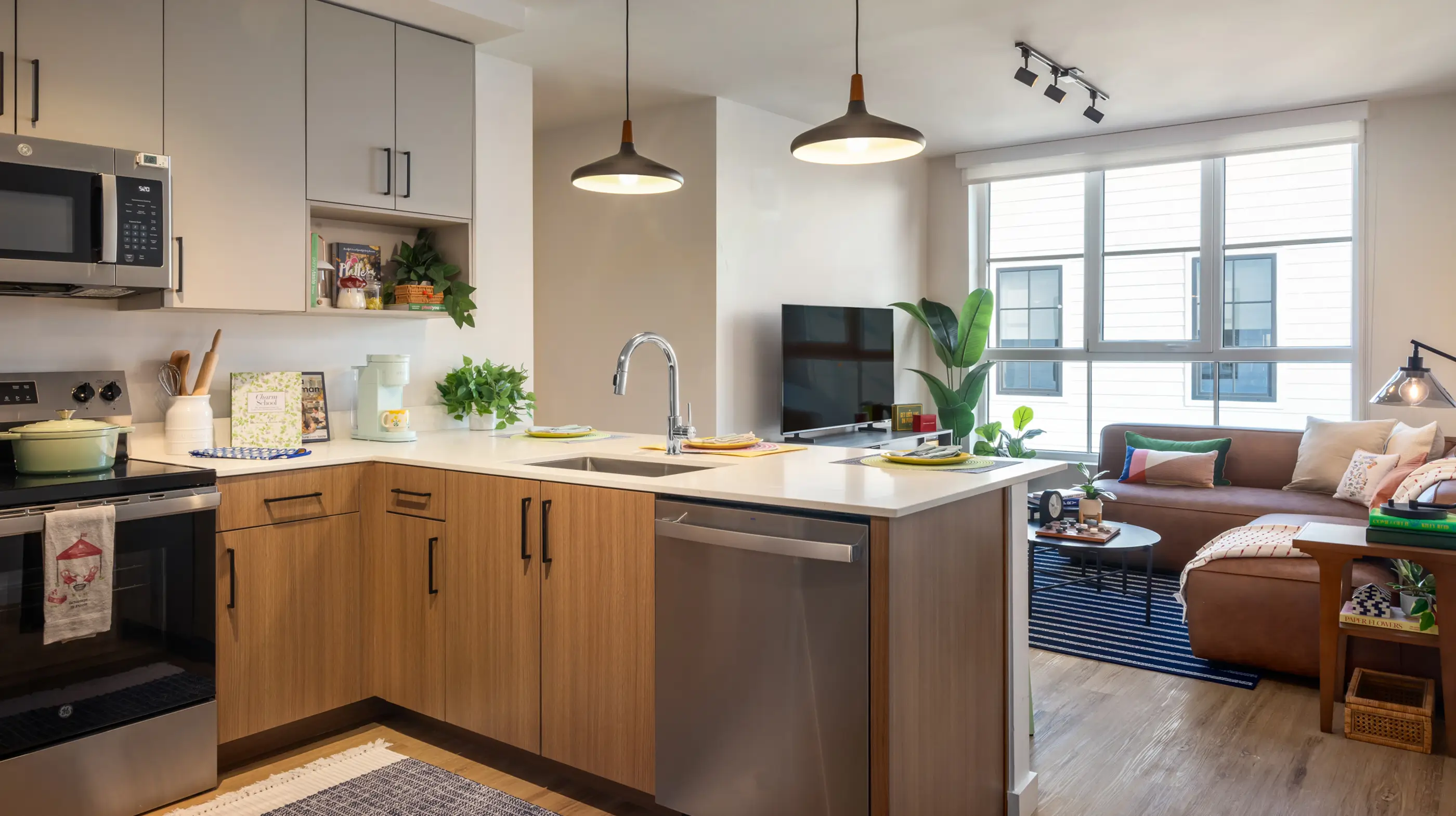 A furnished apartment kitchen